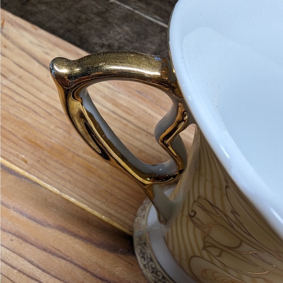 D’Lusso Tea Cup and Saucer Set - Picture 5 of 10